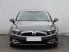 Volkswagen Passat - 2016