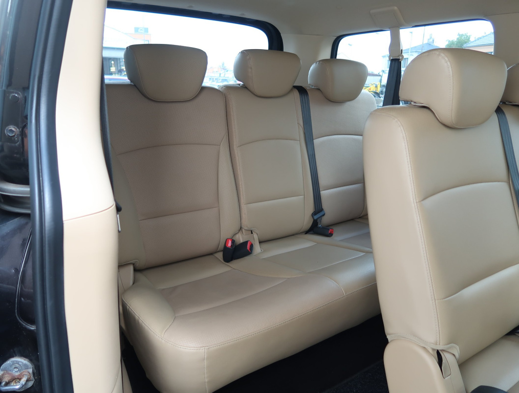 Hyundai H-1 Tour