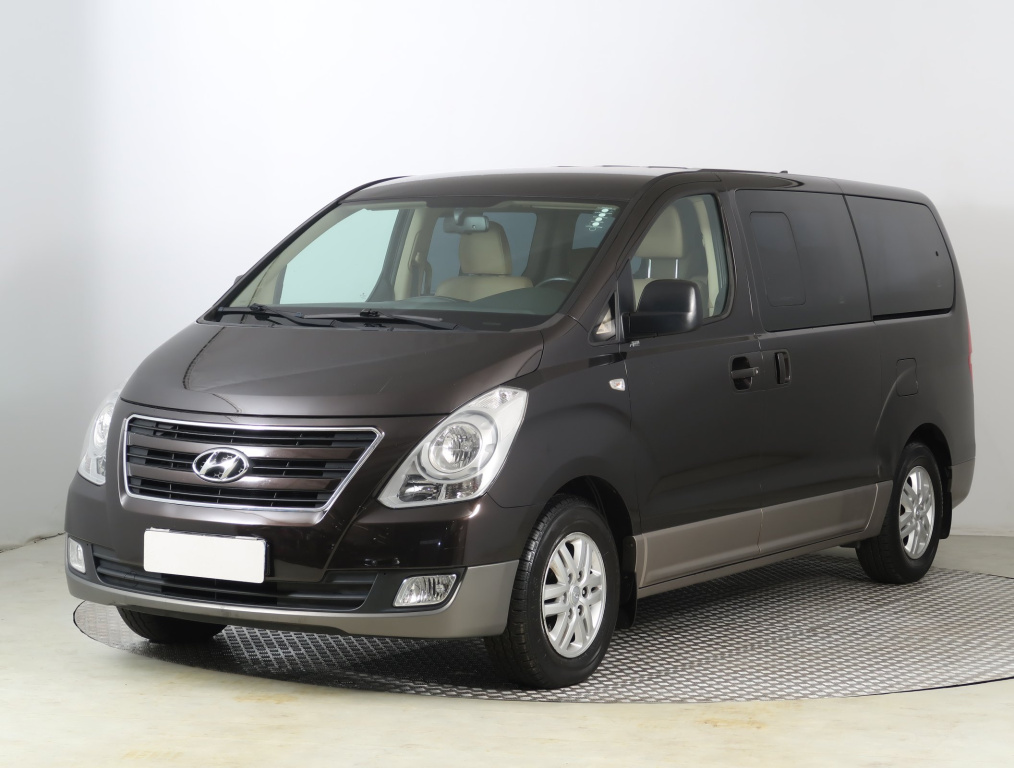 Hyundai H-1 Tour