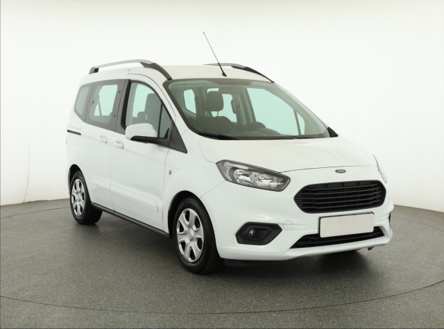 Ford Tourneo Courier 2022