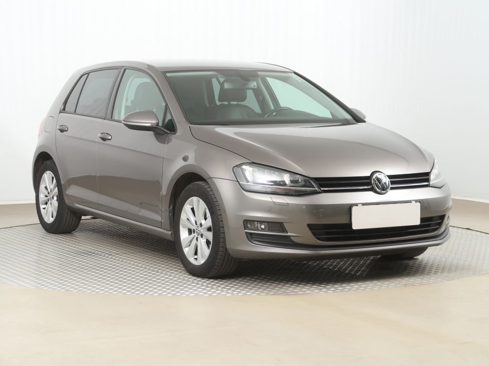 Volkswagen Golf - 2016