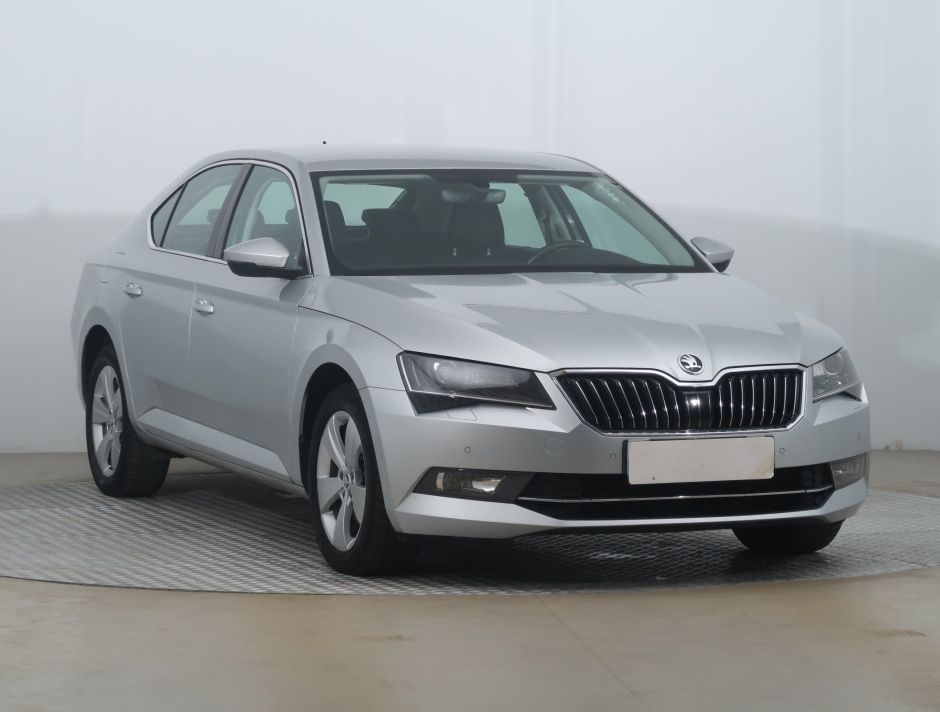 Skoda Superb - 2019
