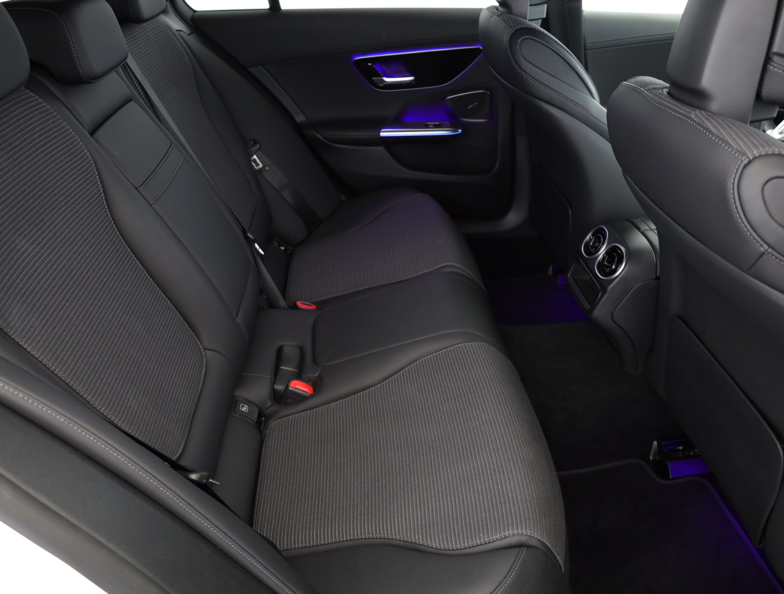 Mercedes-Benz C - 2024