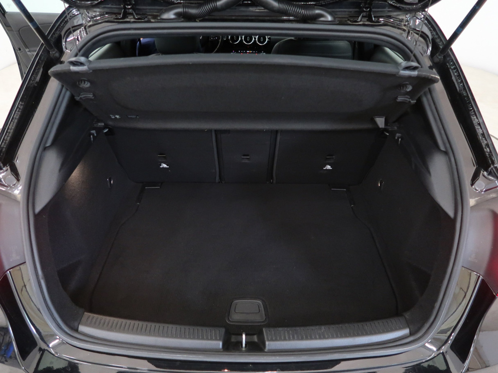 Mercedes-Benz A