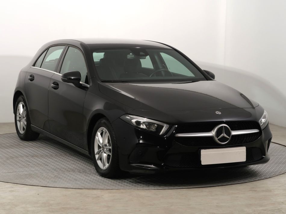 Mercedes-Benz A - 2021