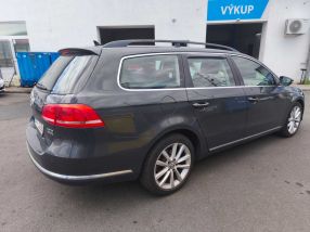 Volkswagen Passat - 2011
