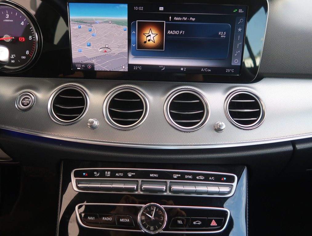 Mercedes-Benz E