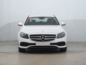 Mercedes-Benz E - 2016