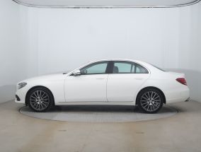Mercedes-Benz E - 2016