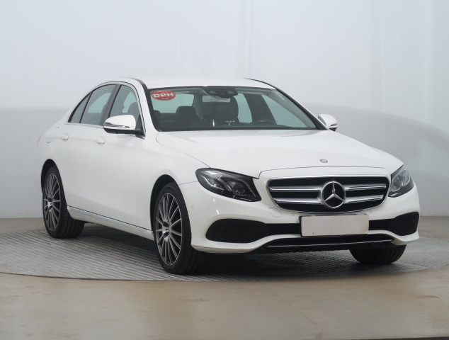 Mercedes-Benz E 2016
