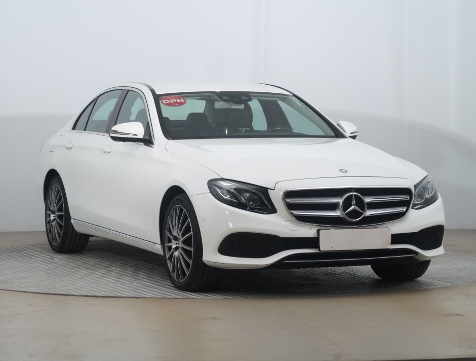 Mercedes-Benz E - 2016