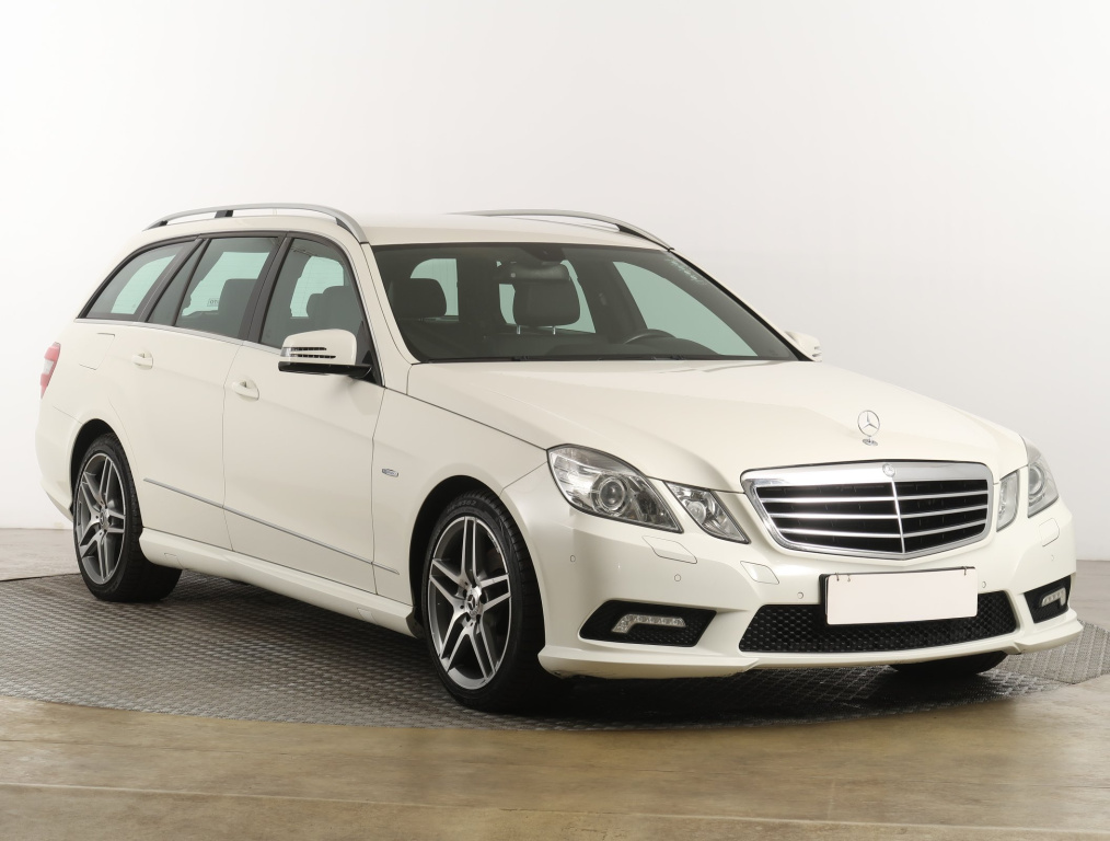 Mercedes-Benz E
