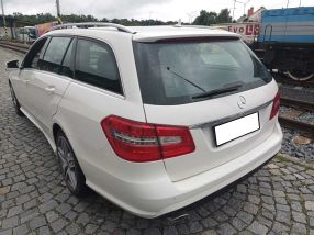Mercedes-Benz E - 2010