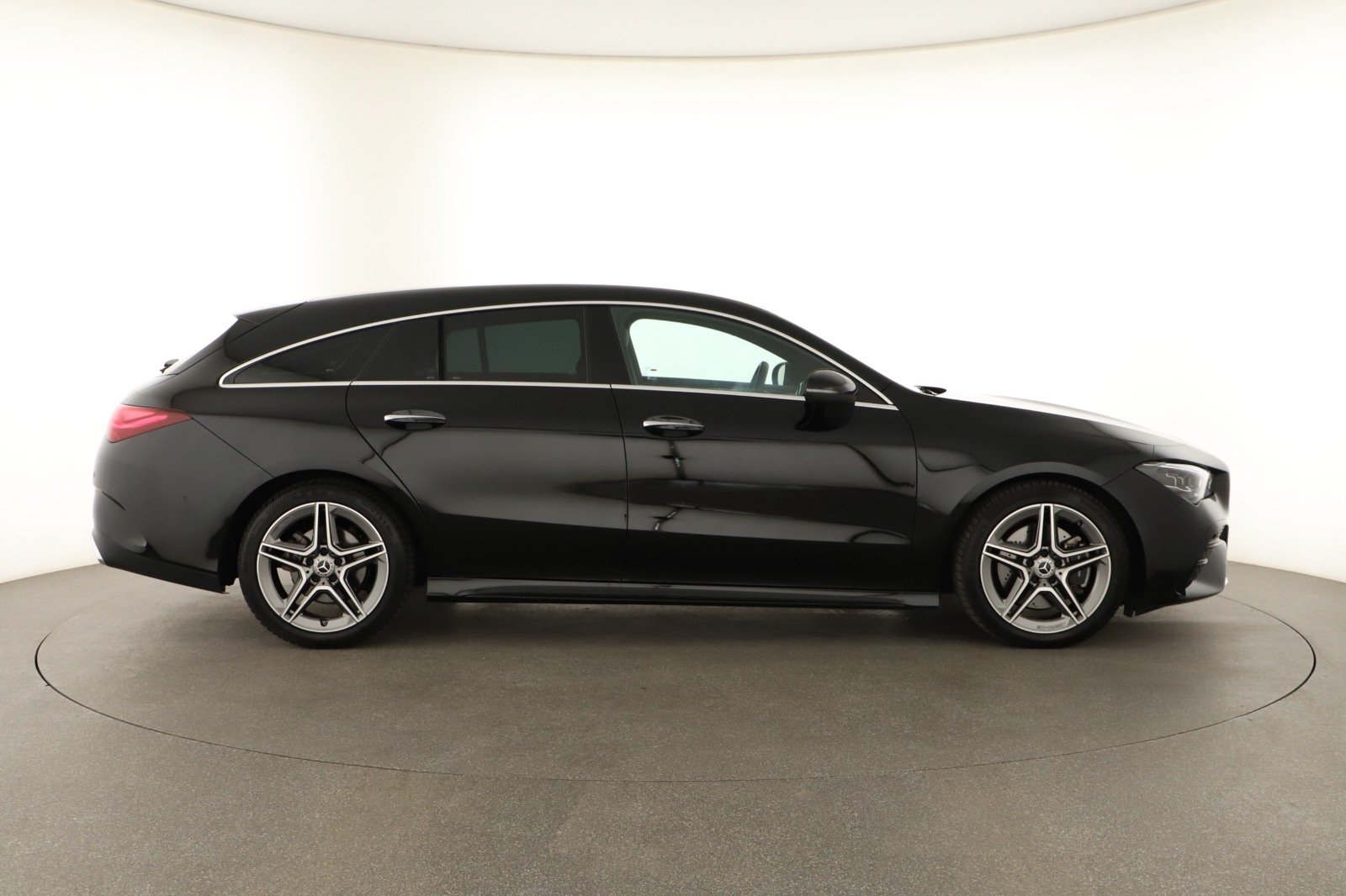 Mercedes-Benz CLA - 2023