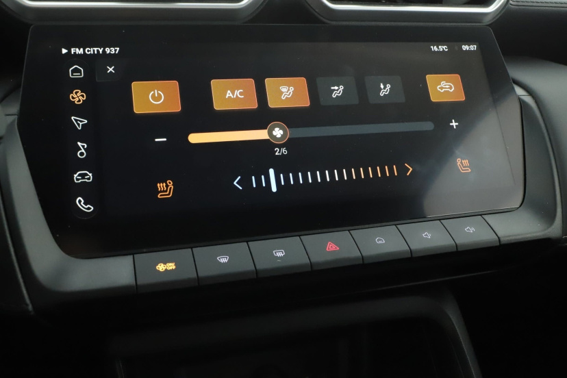 MG ZS SUV, 2025