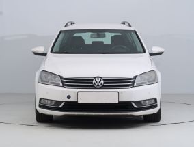 Volkswagen Passat - 2011