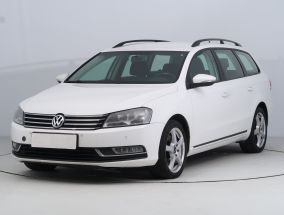 Volkswagen Passat - 2011
