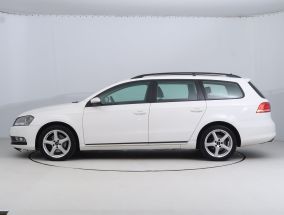 Volkswagen Passat - 2011