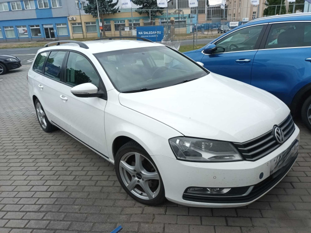 Volkswagen Passat 2011