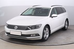 Volkswagen Passat - 2015