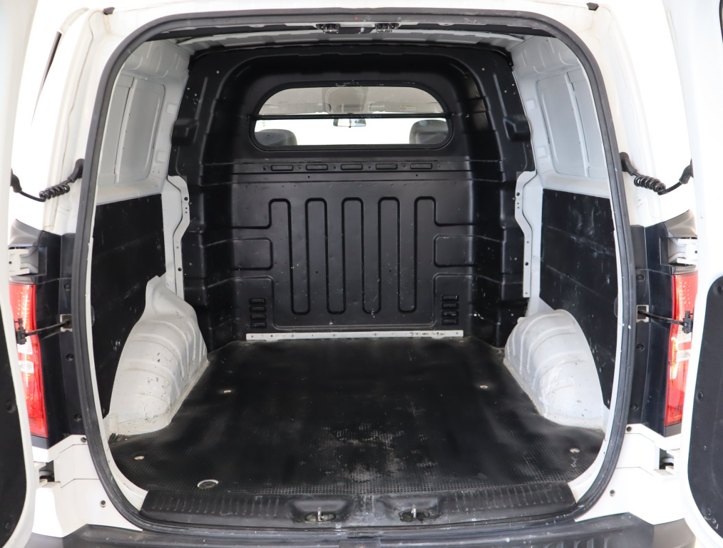 Hyundai H-1