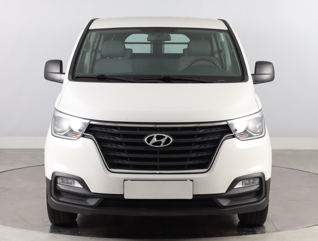 Hyundai H-1