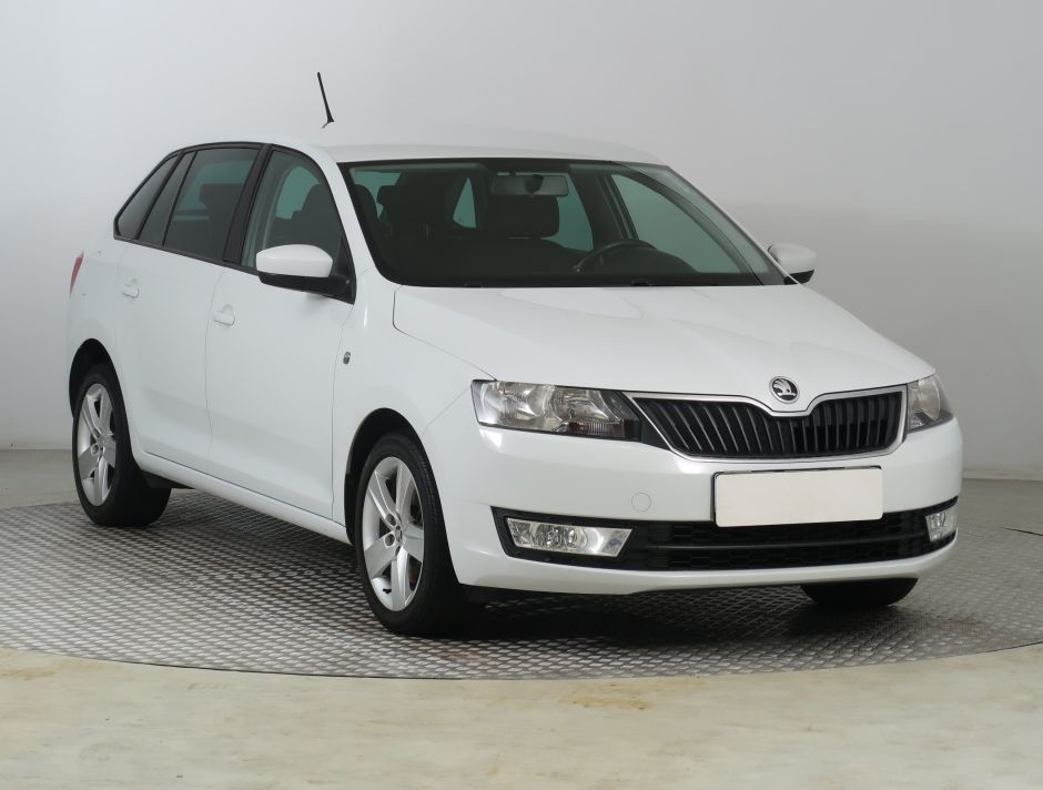 Skoda Rapid Spaceback - 2015