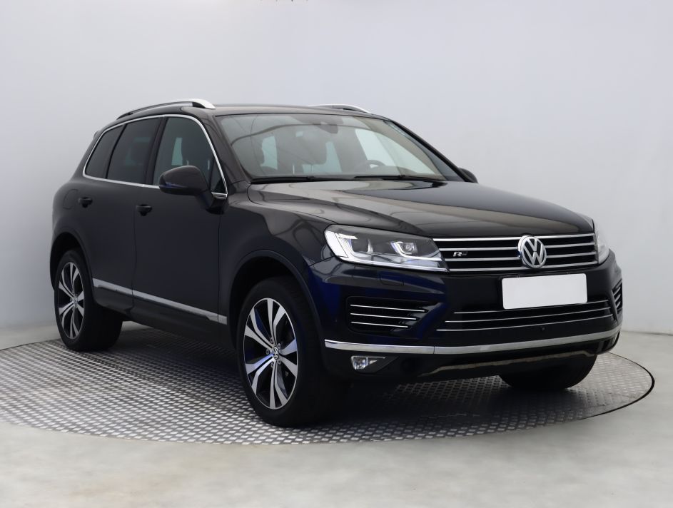 Volkswagen Touareg - 2015