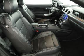 Ford Mustang - 2022