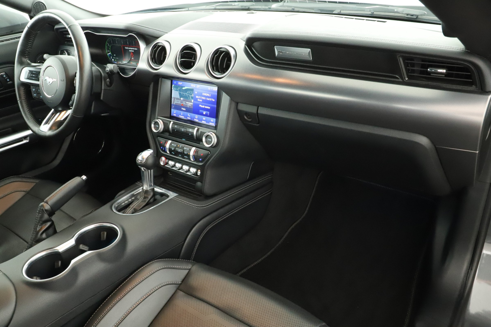 Ford Mustang - 2022