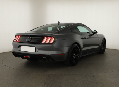 Ford Mustang - 2022