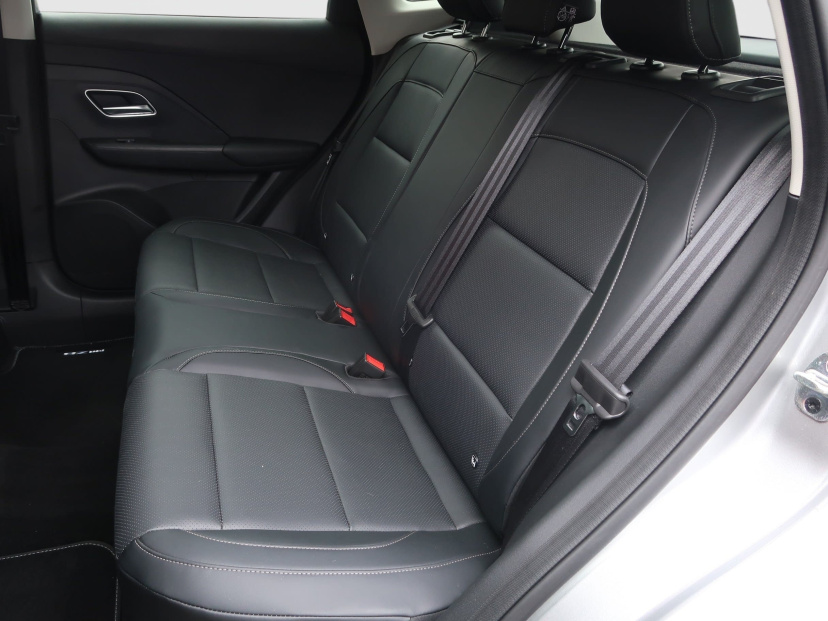 MG ZS SUV, 2025