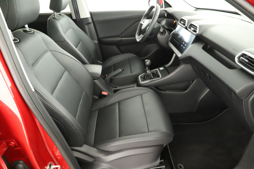 MG ZS SUV, 2025