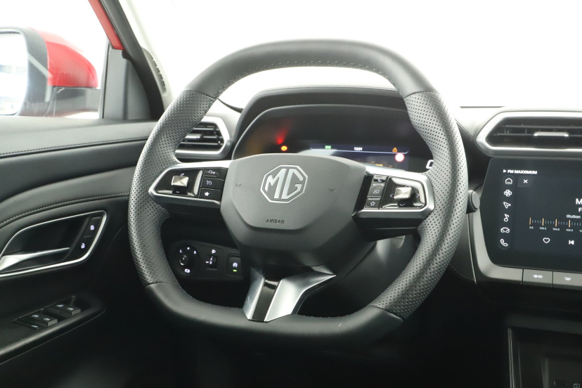 MG ZS SUV, 2025