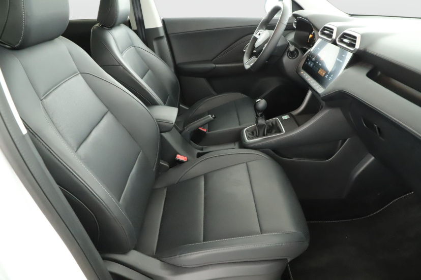 MG ZS SUV, 2025