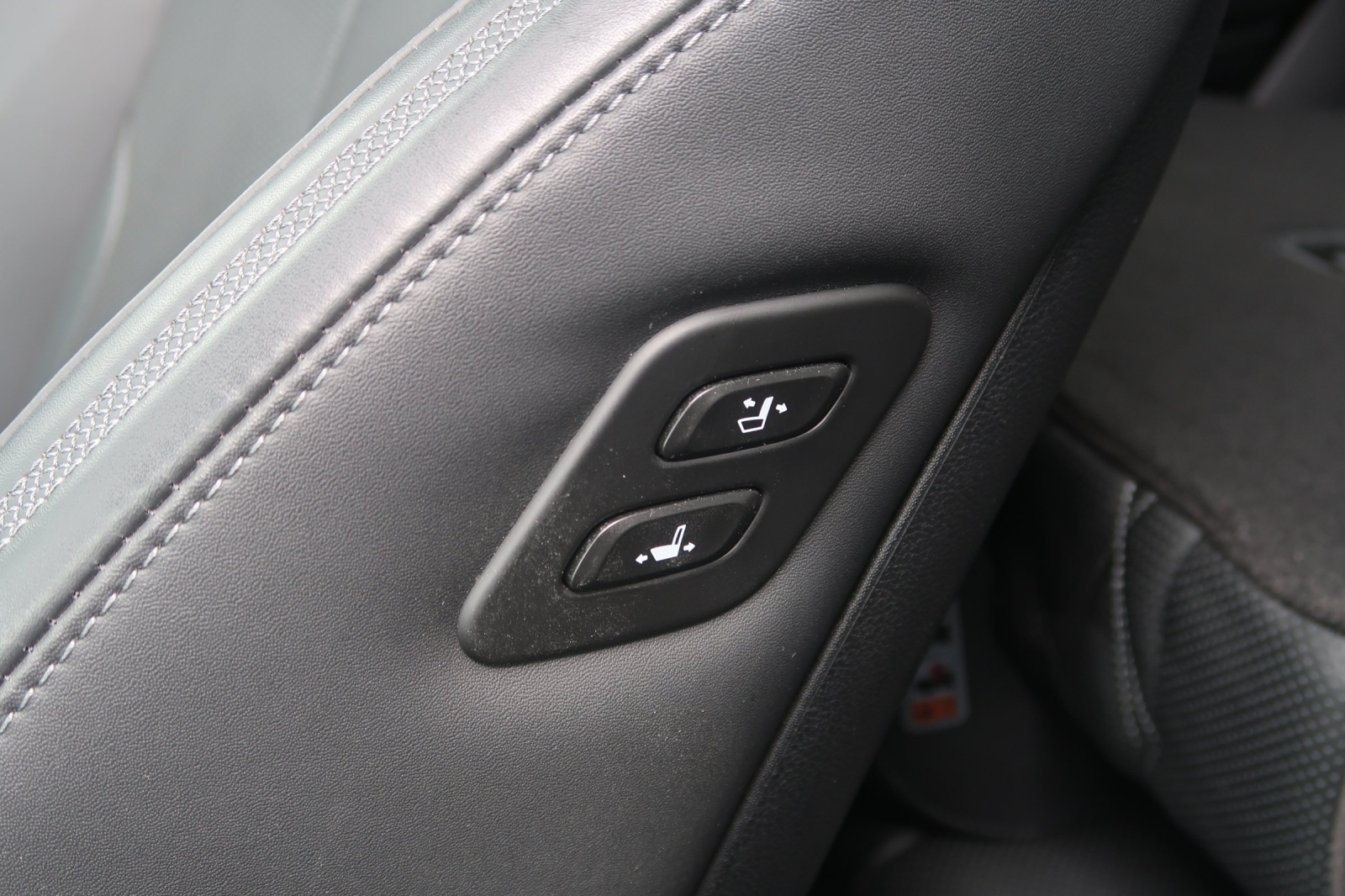 Hyundai Santa Fe - 2022