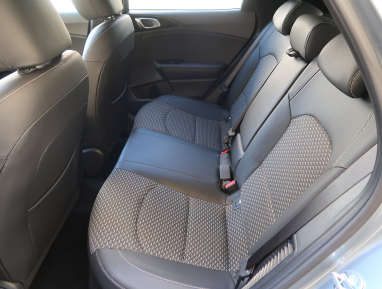 Kia XCeed - 2025