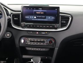 Kia XCeed - 2025