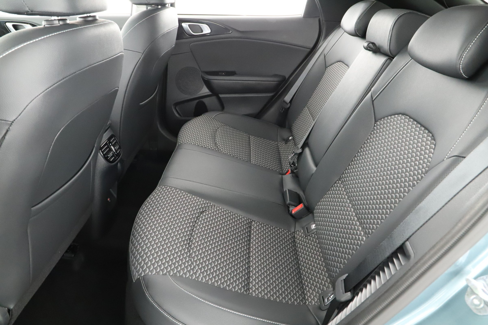 Kia XCeed - 2025
