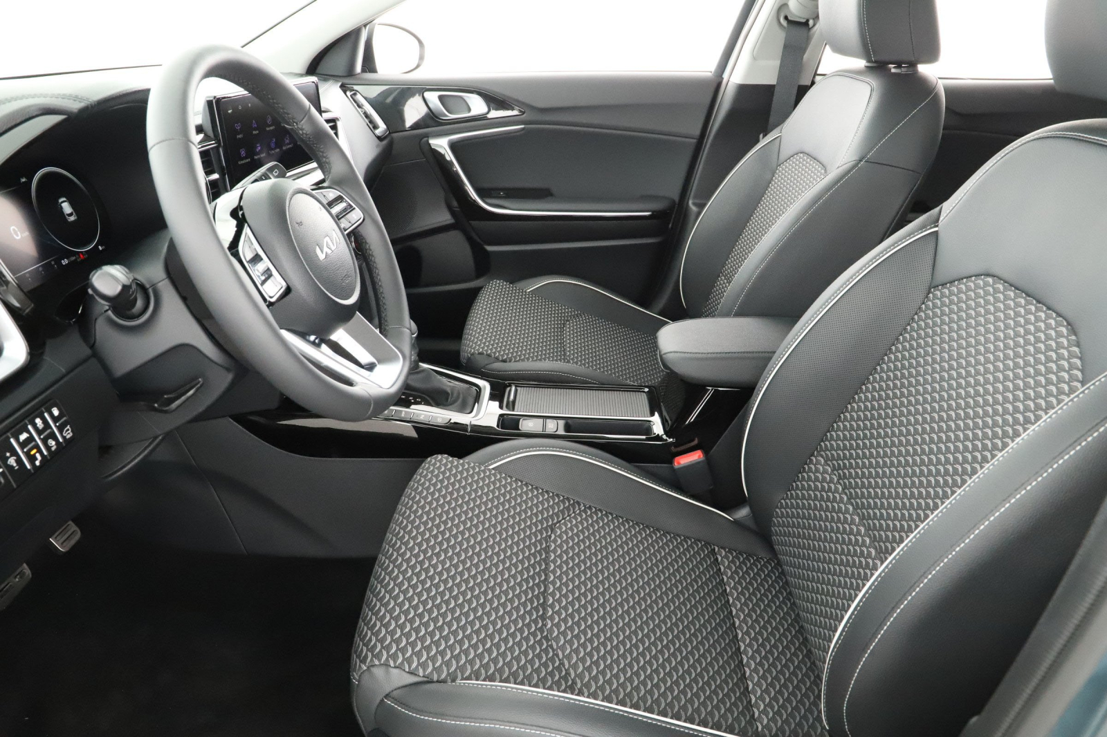 Kia XCeed - 2025