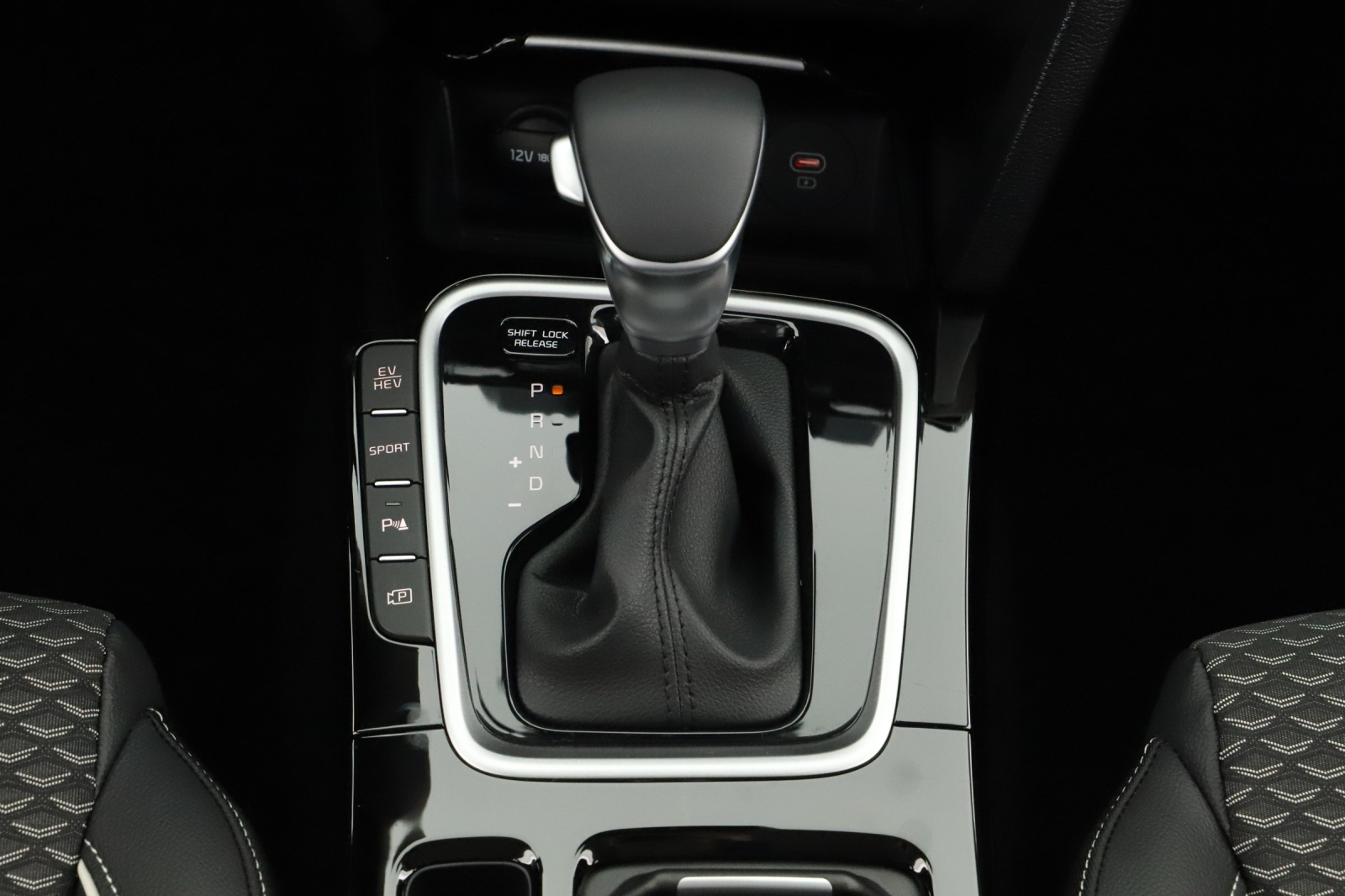 Kia XCeed - 2025