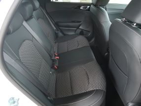 Kia XCeed - 2025