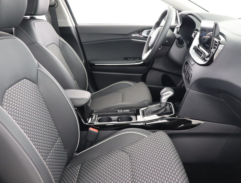 Kia XCeed, 2025