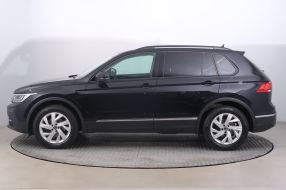 Volkswagen Tiguan - 2021