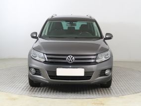 Volkswagen Tiguan - 2015
