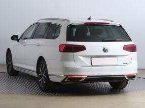 Volkswagen Passat - 2020
