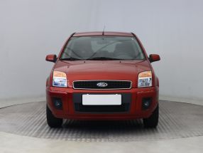 Ford Fusion - 2010