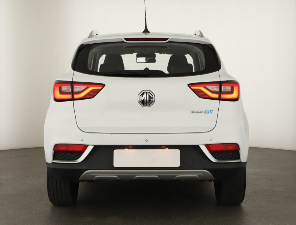 MG ZS SUV