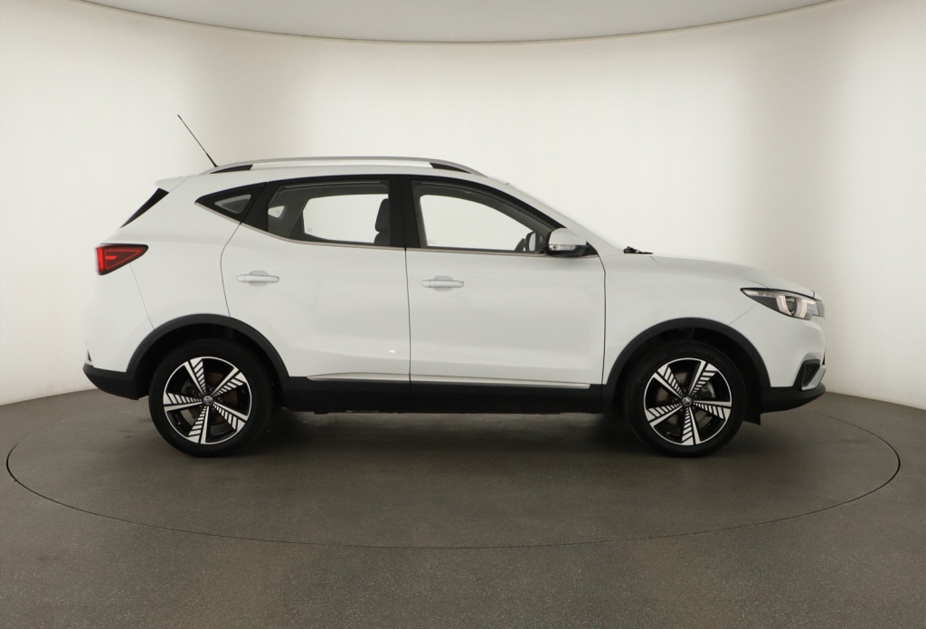 MG ZS SUV