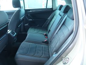 Volkswagen Tiguan - 2016